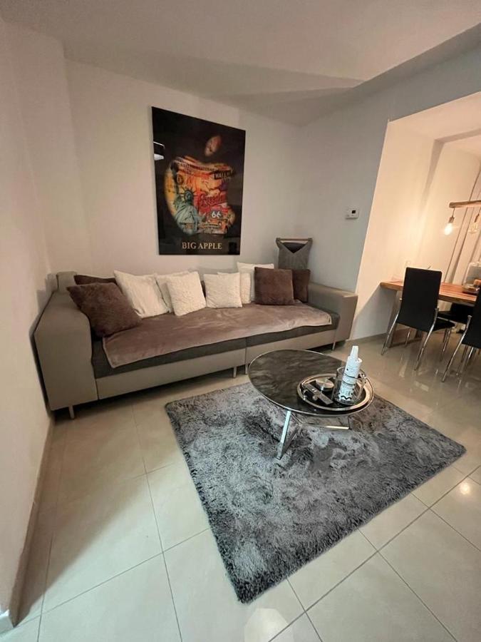 Casa Arturo Duesseldorf Apartment ภายนอก รูปภาพ