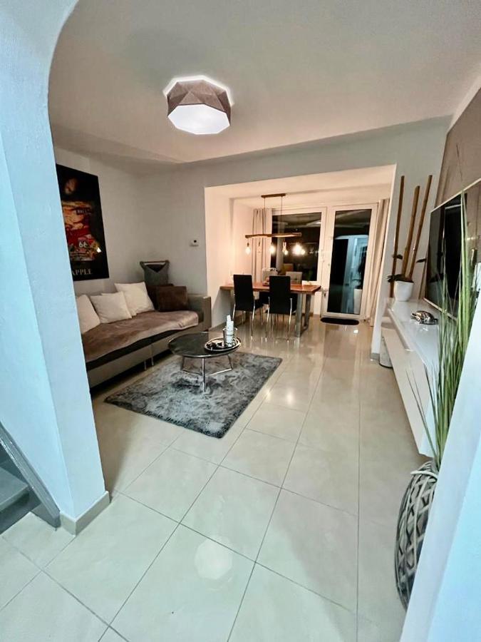 Casa Arturo Duesseldorf Apartment ภายนอก รูปภาพ